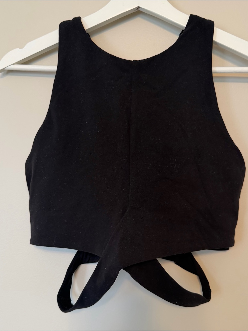 Athleta Conscious Cut Out Crop Top